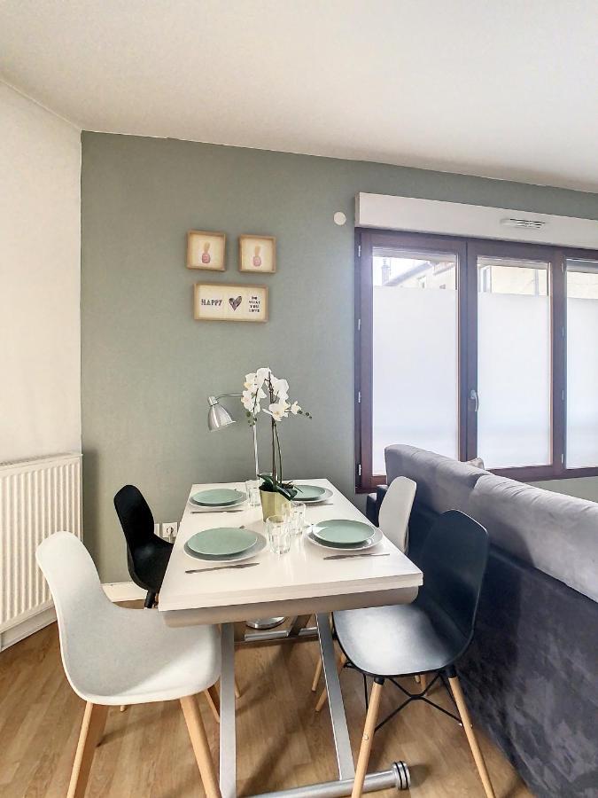 Grand Appartement Paris Et Disneyland 4Pers ヌイイ・シュル・マルヌ エクステリア 写真