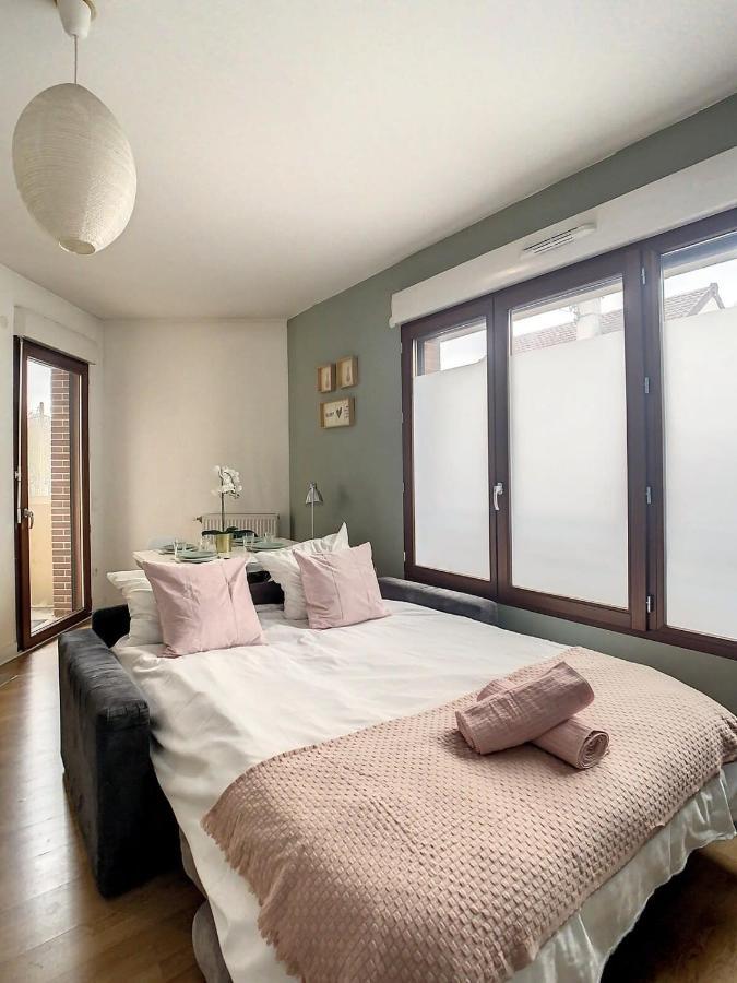 Grand Appartement Paris Et Disneyland 4Pers ヌイイ・シュル・マルヌ エクステリア 写真