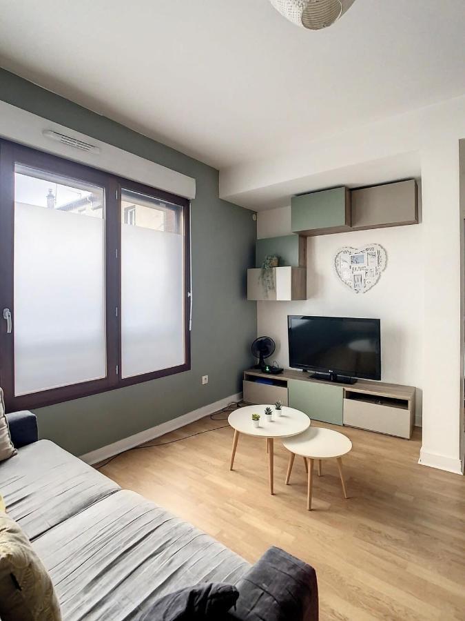 Grand Appartement Paris Et Disneyland 4Pers ヌイイ・シュル・マルヌ エクステリア 写真
